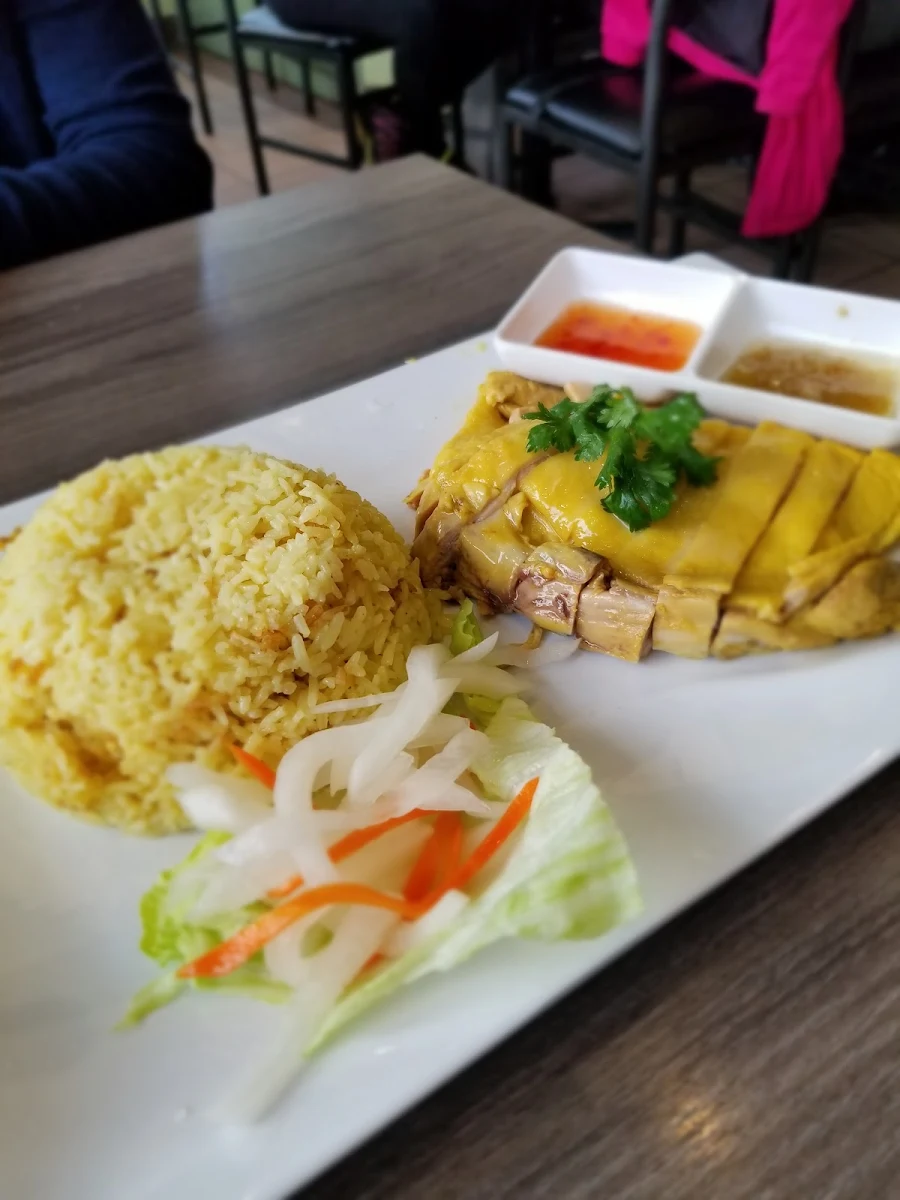 Hainanese Chicken with Chicken Oil Rice 海南鸡饭, 大明茶餐廳 Ming's Restaurant